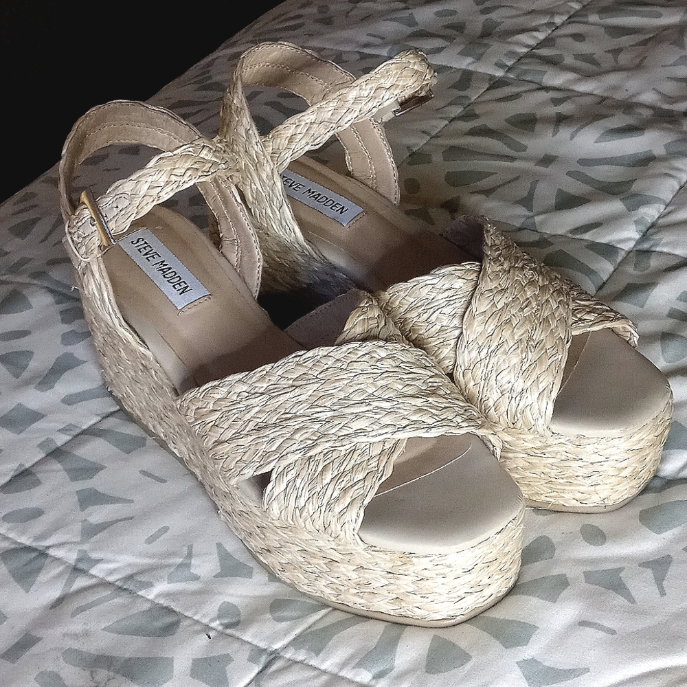 Steve Madden wedges